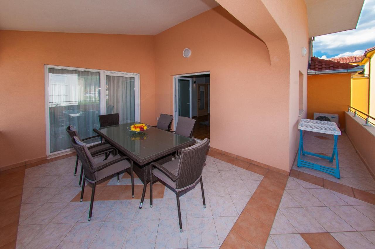 Apartments Anita Стобрек Экстерьер фото